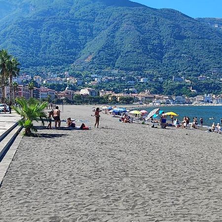 Lilly'S House Apartment Castellammare di Stabia Bagian luar foto